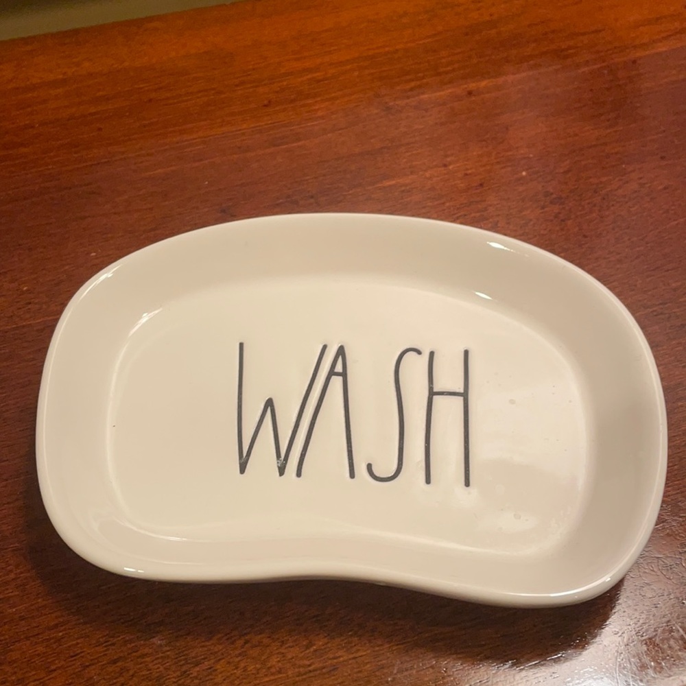 RAE DUNN SOAP DISH